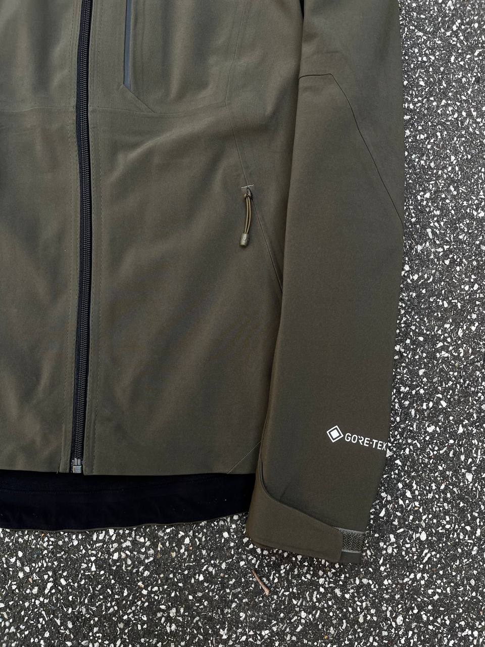 Regnjakke The North Face i grøn khaki farve med Gore-tex membran XS dame
