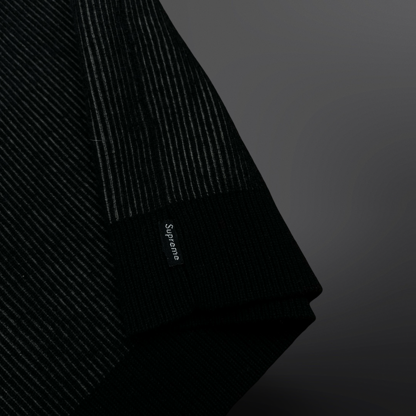 Supreme Full Zip Sweater – Black/Grey Str. L