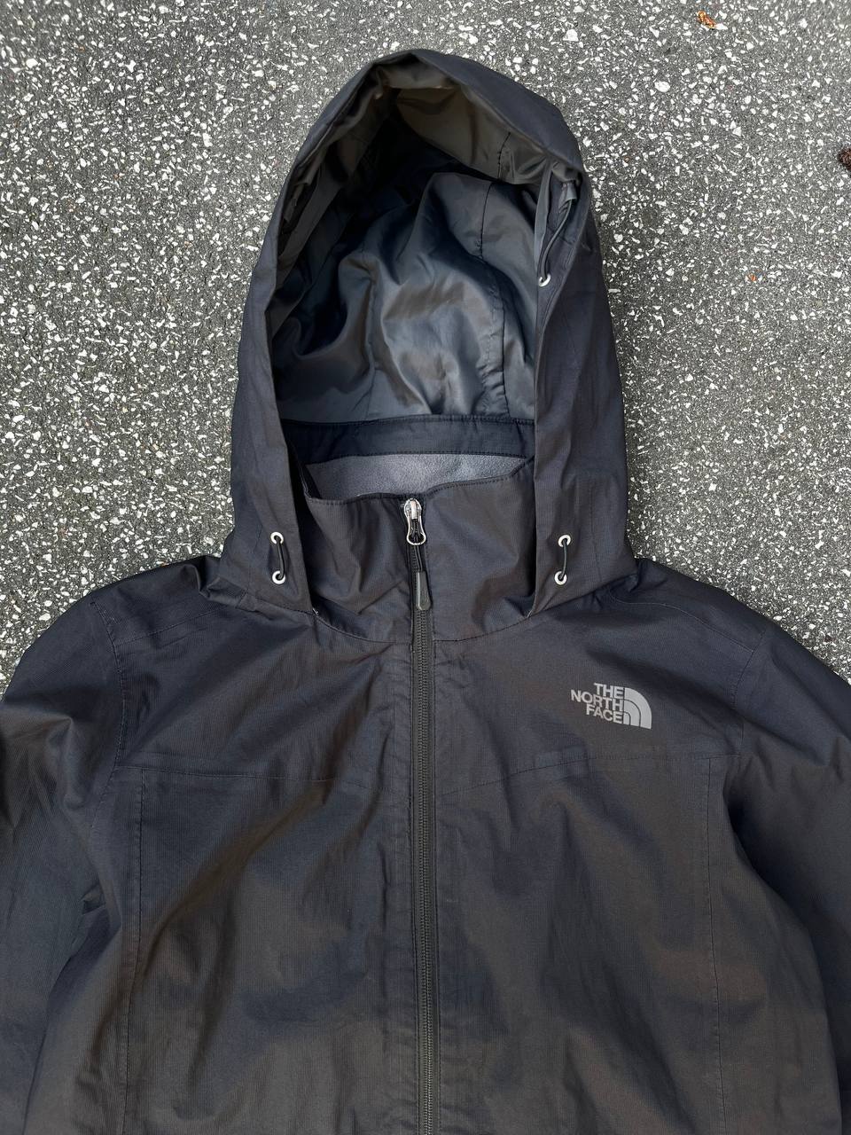 Brugt Used Regnjakke fra The North Face i sort i M medium dame DRYVENT membran