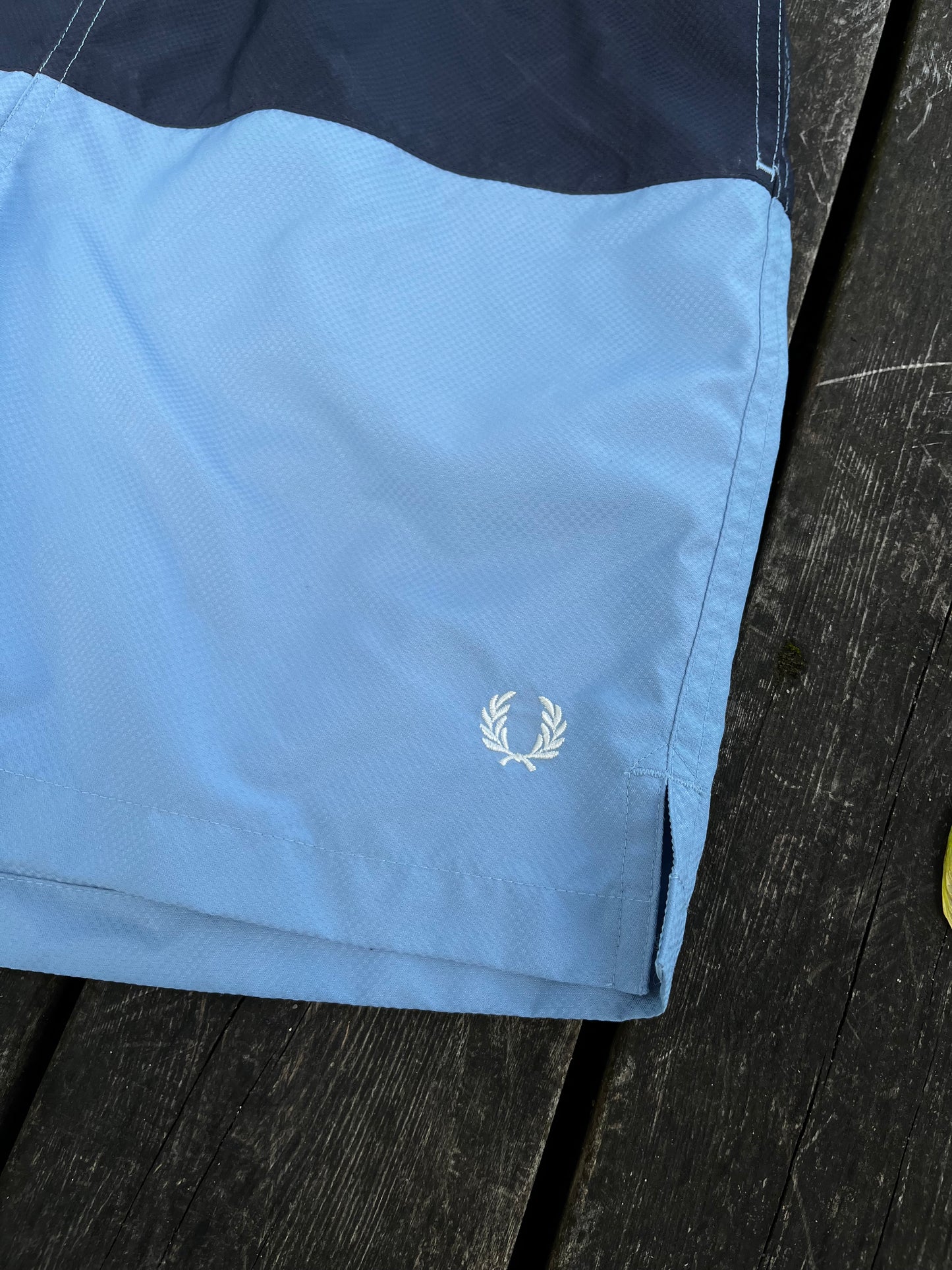 Fred Perry Badeshorts S - supersaelger