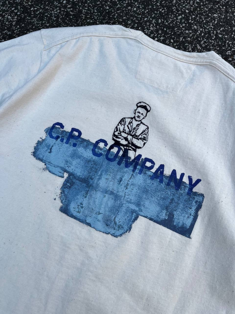 C.P. Company T-shirt Creme Large Brand New