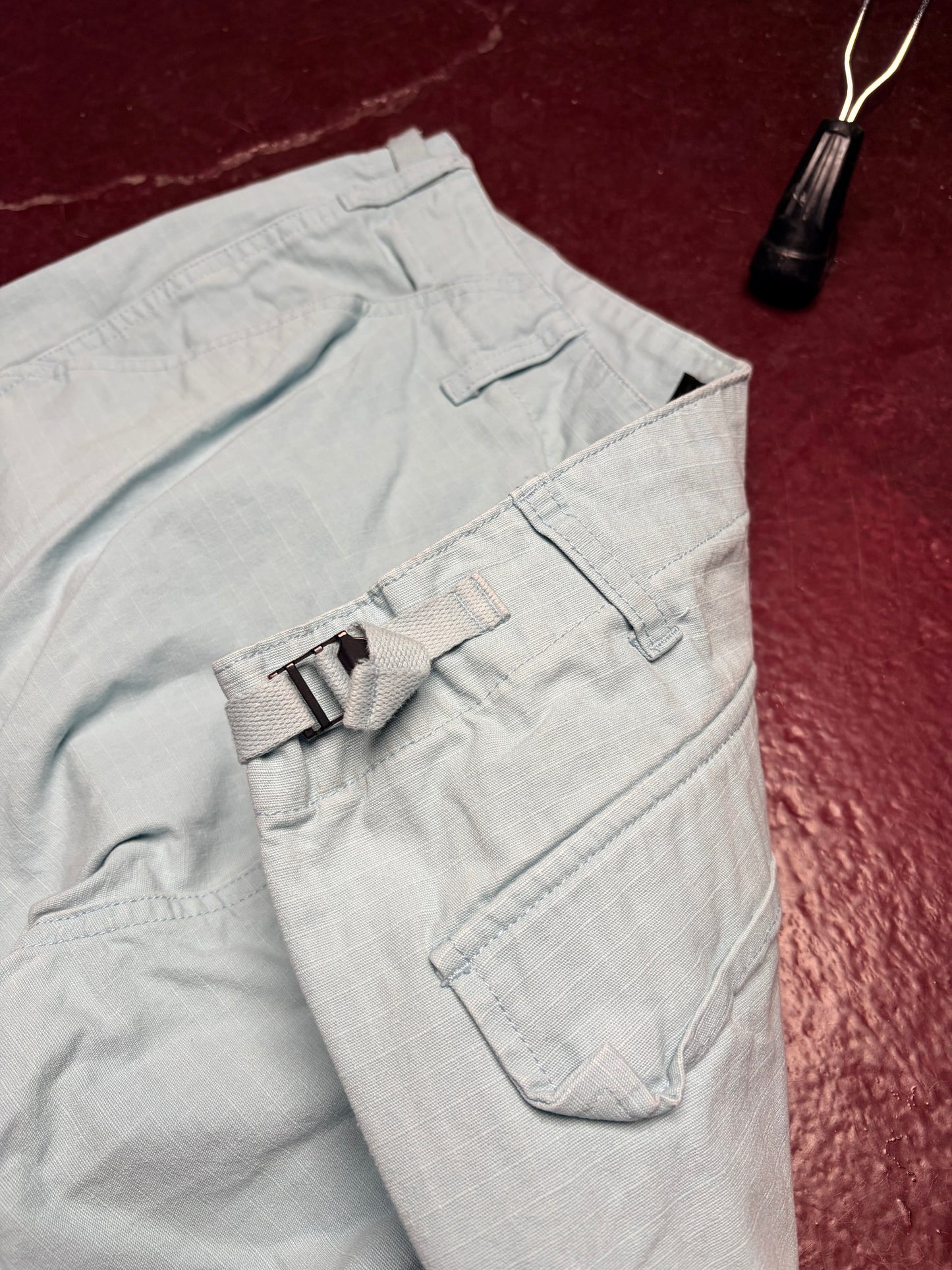 Stüssy cargo pants i lyseblå – str. 32