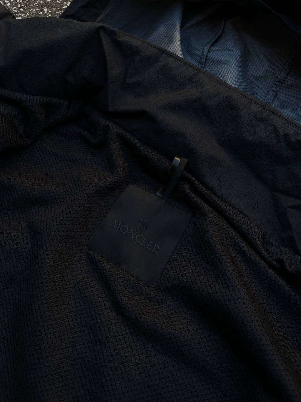 Moncler Itier Jakke i Sort Medium 3 Herre