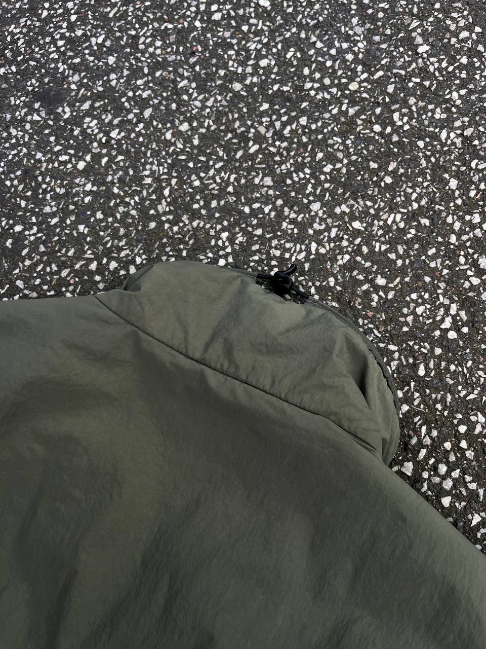C.P. Company vest i khaki olive grøn frave i L large 50 med Polartec teknologi insulation