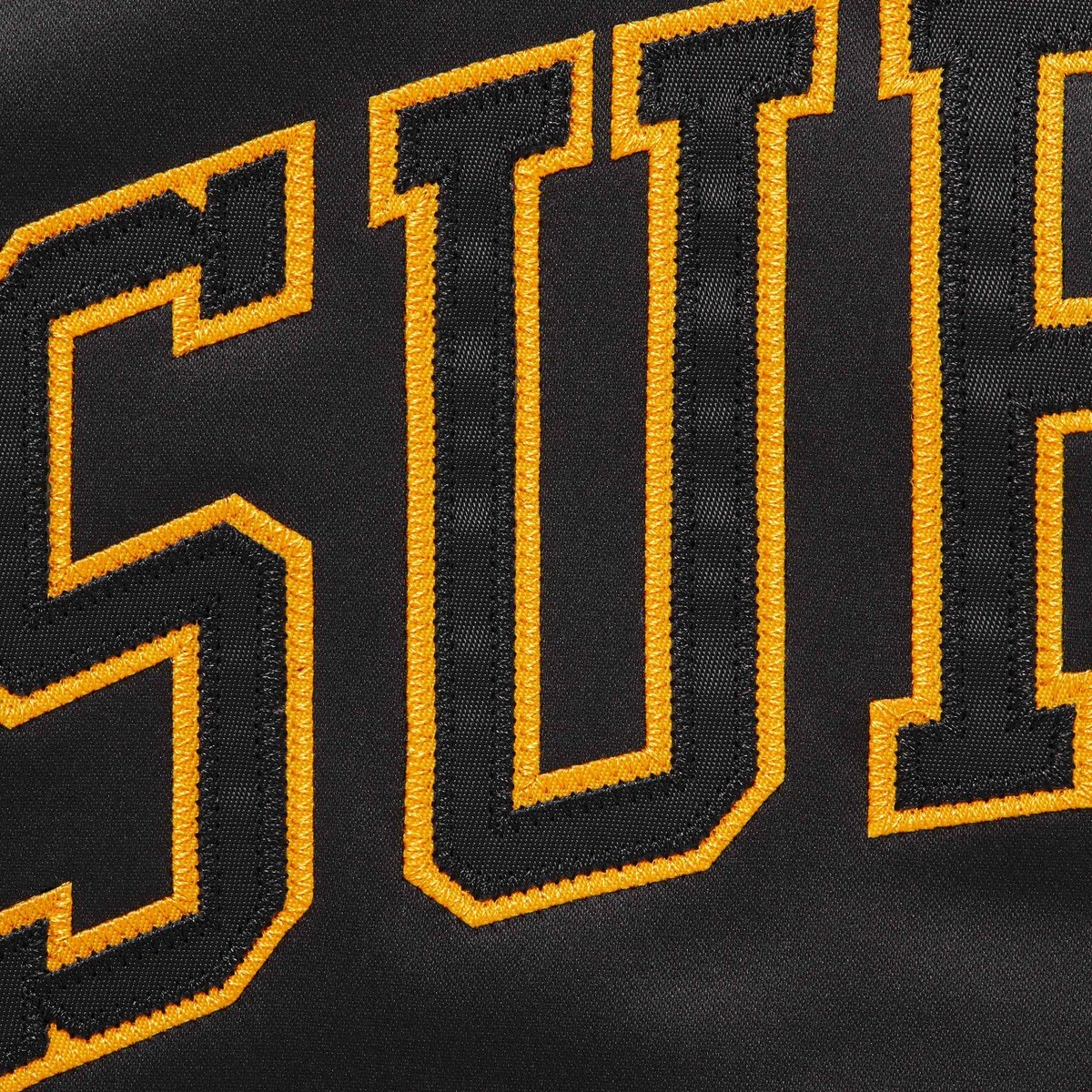 Supreme x Mitchell & Ness – Lined Hooded Satin Varsity Jacket Large Sort