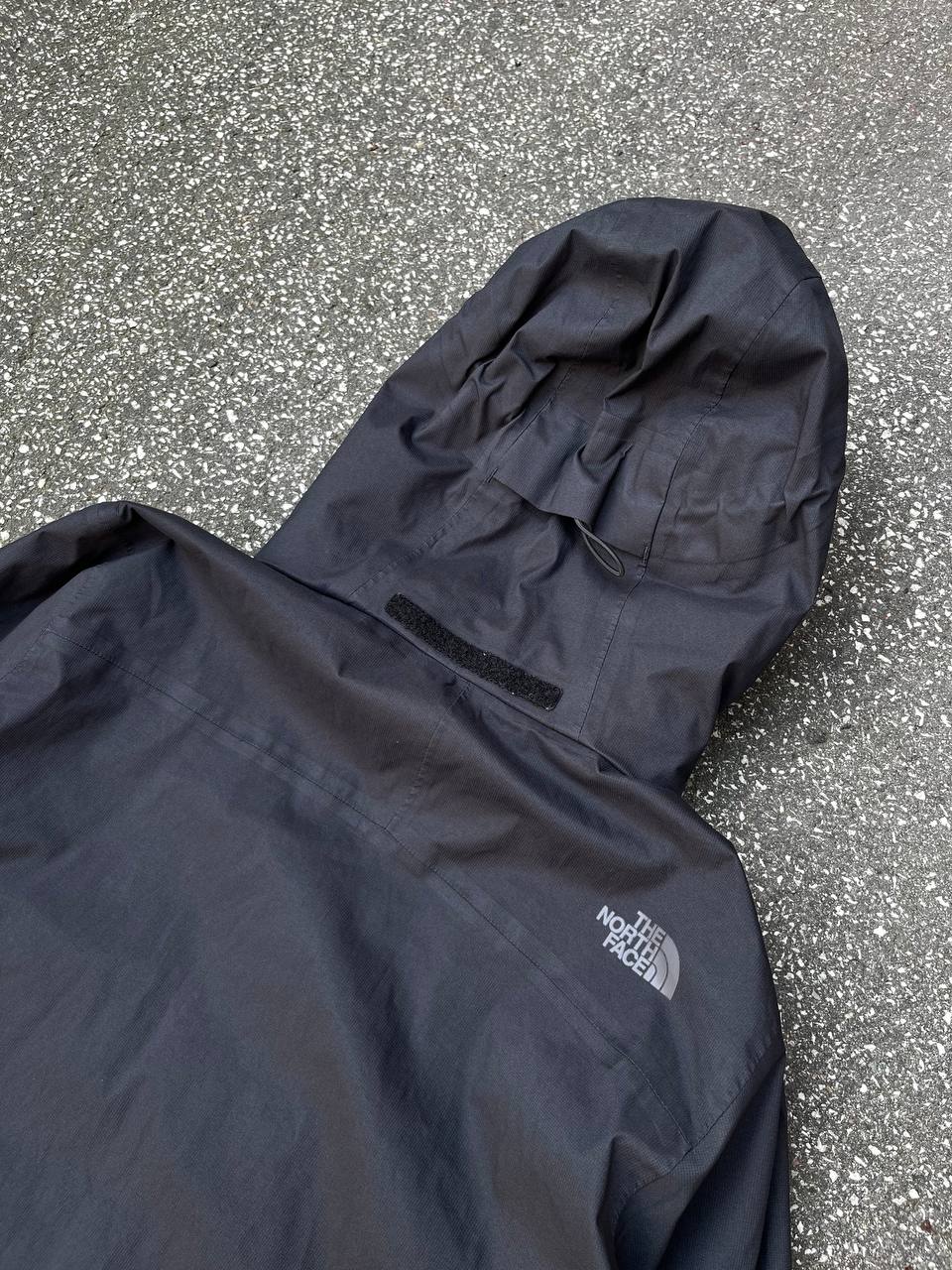 Brugt Used Regnjakke fra The North Face i sort i M medium dame DRYVENT membran