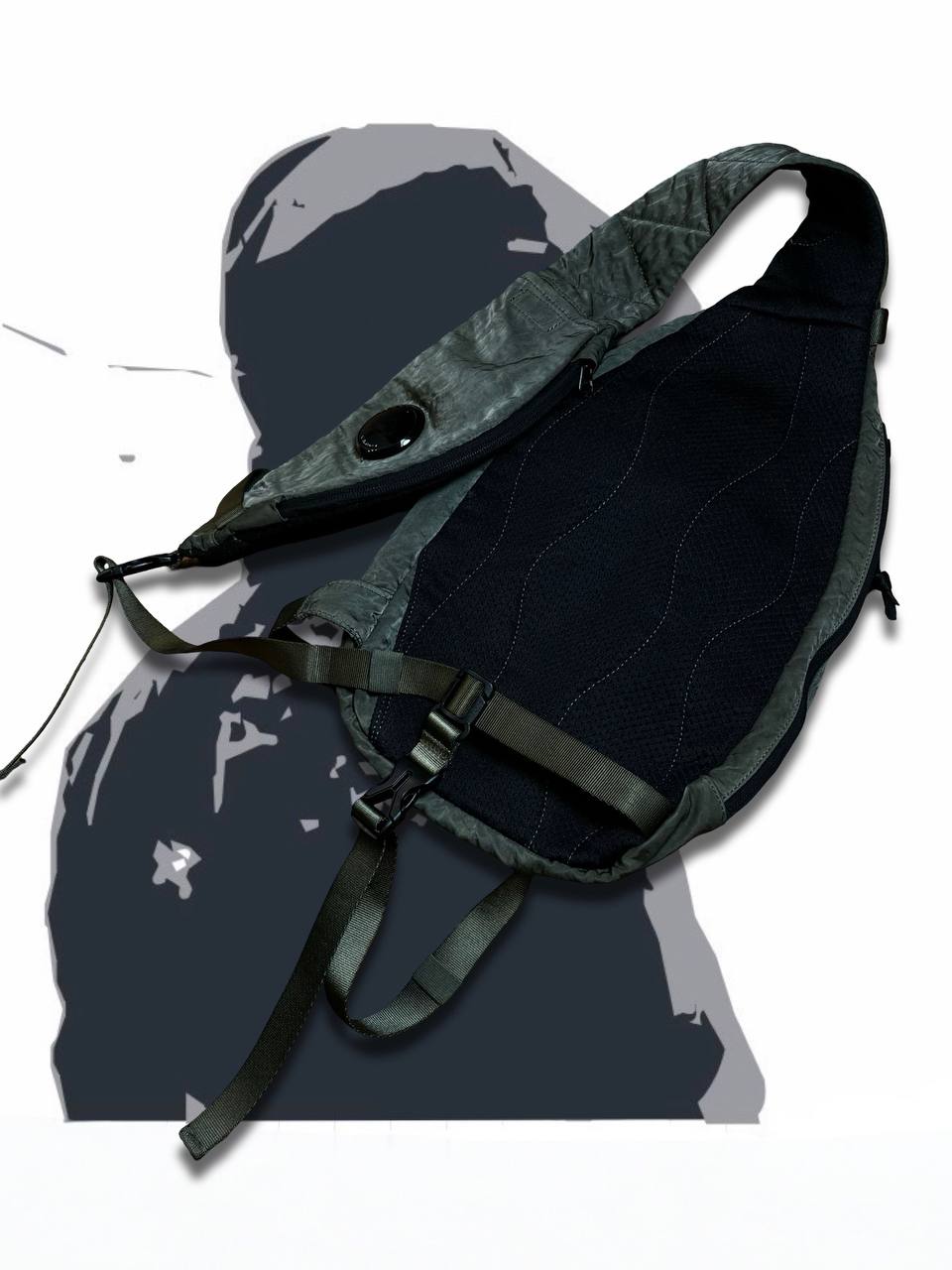 Brugt Used Sling bag C.P.Company i grøn Chrome Farve Skuldertaske i god stand