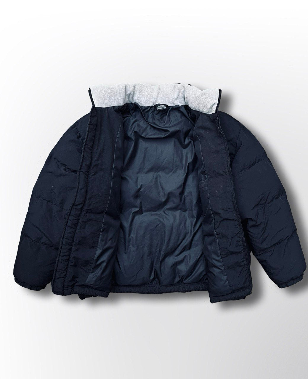 Brugt Used Vintage Nike vinter jacket puffer L large i sort med elastik i bunden og med hætten