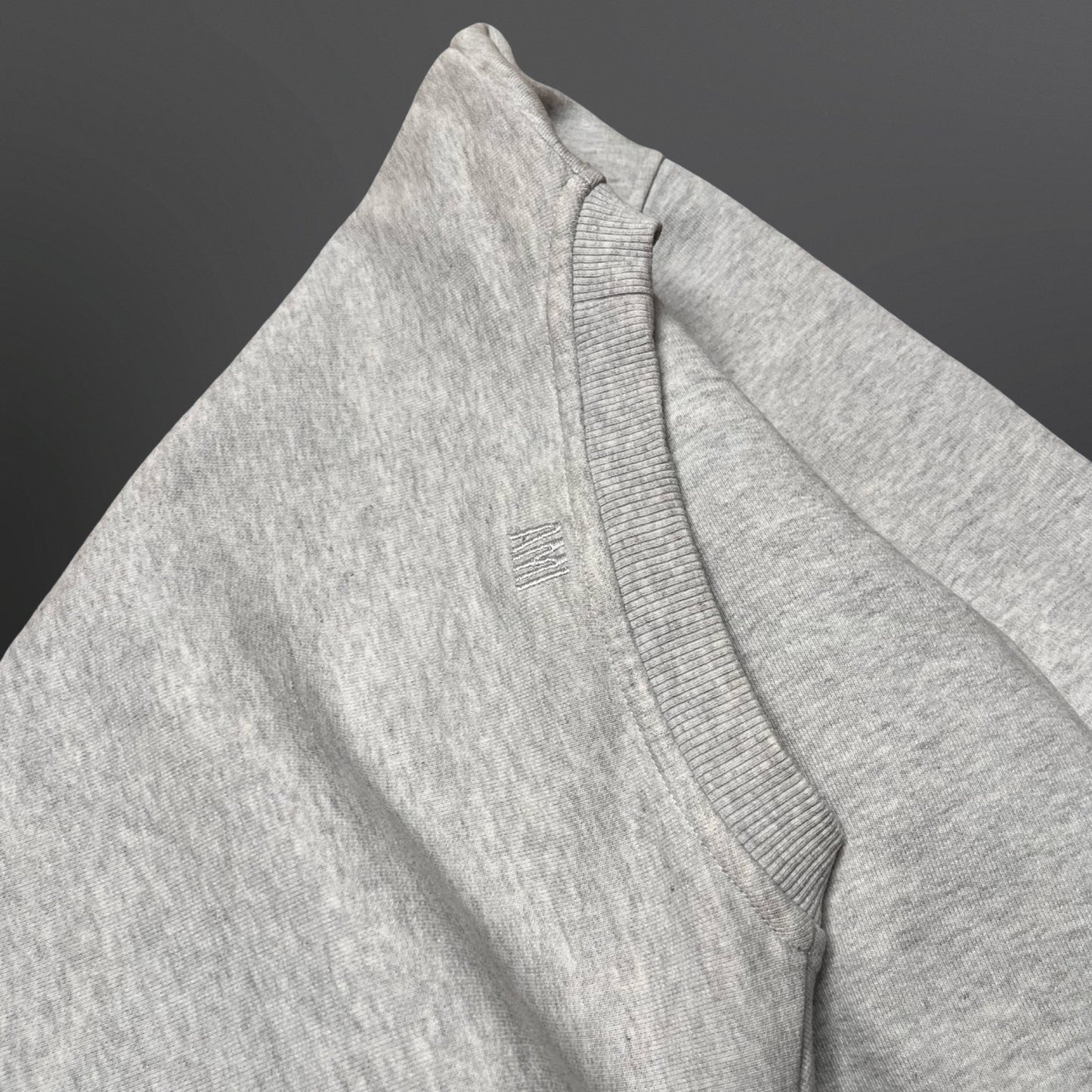 AMI Paris Sweatshirt – Grey Large