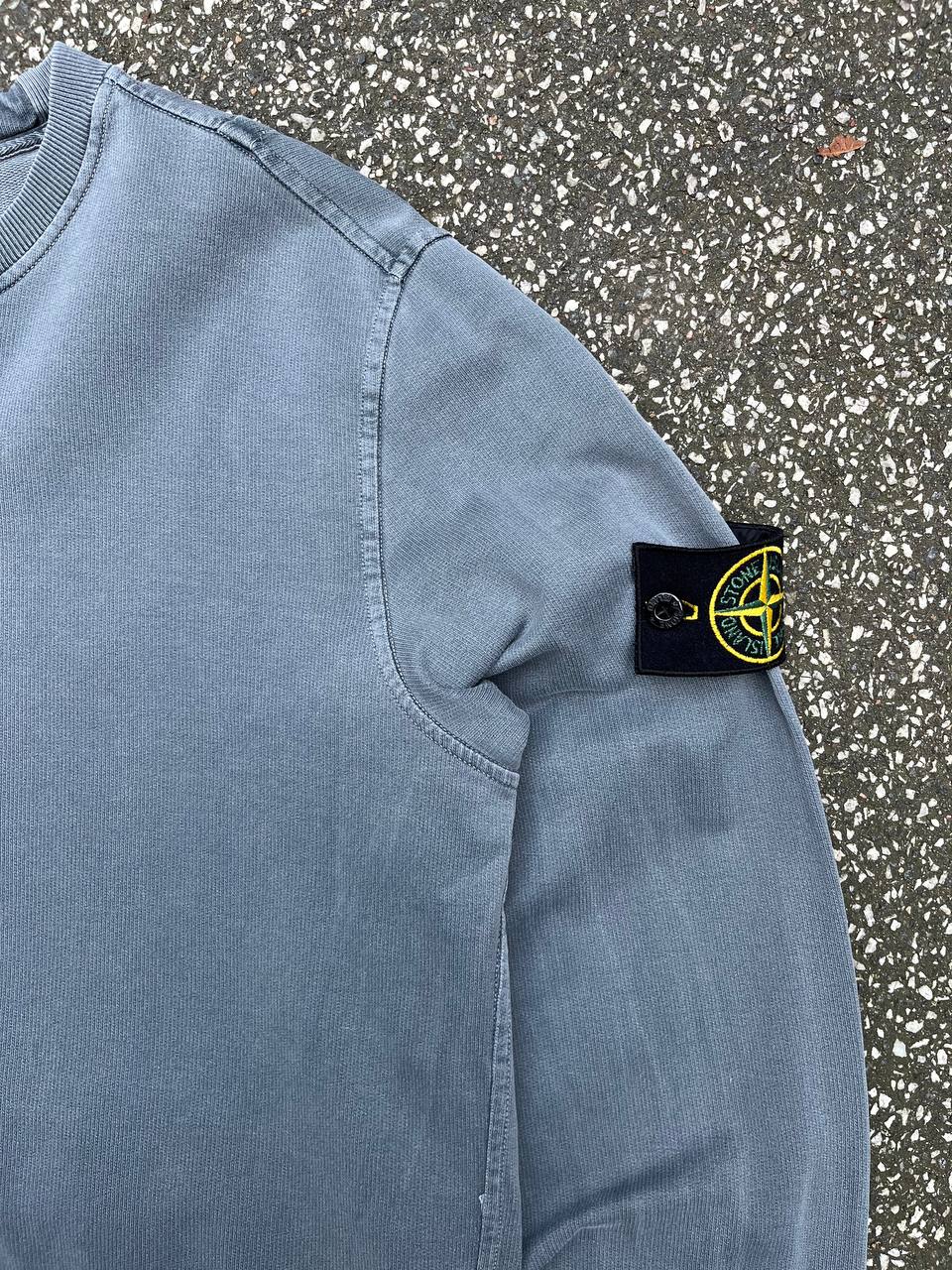 Vintage Sweatshirt fra Stone Island i grå i størrelse L large