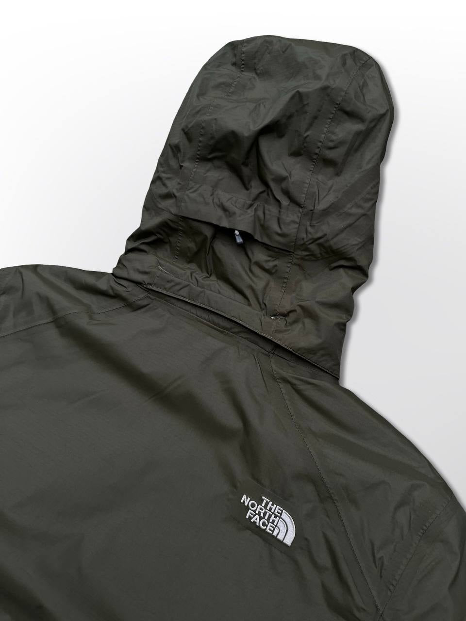 Skijakke The North Face Brugt Used Large i mørkegrøn militær farve Kvinde
