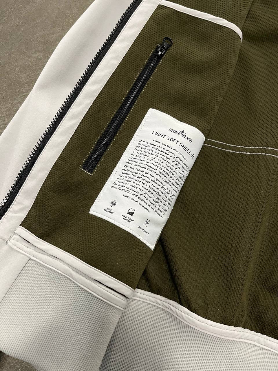 Stone Island Softshell R i hvid XL brugt
