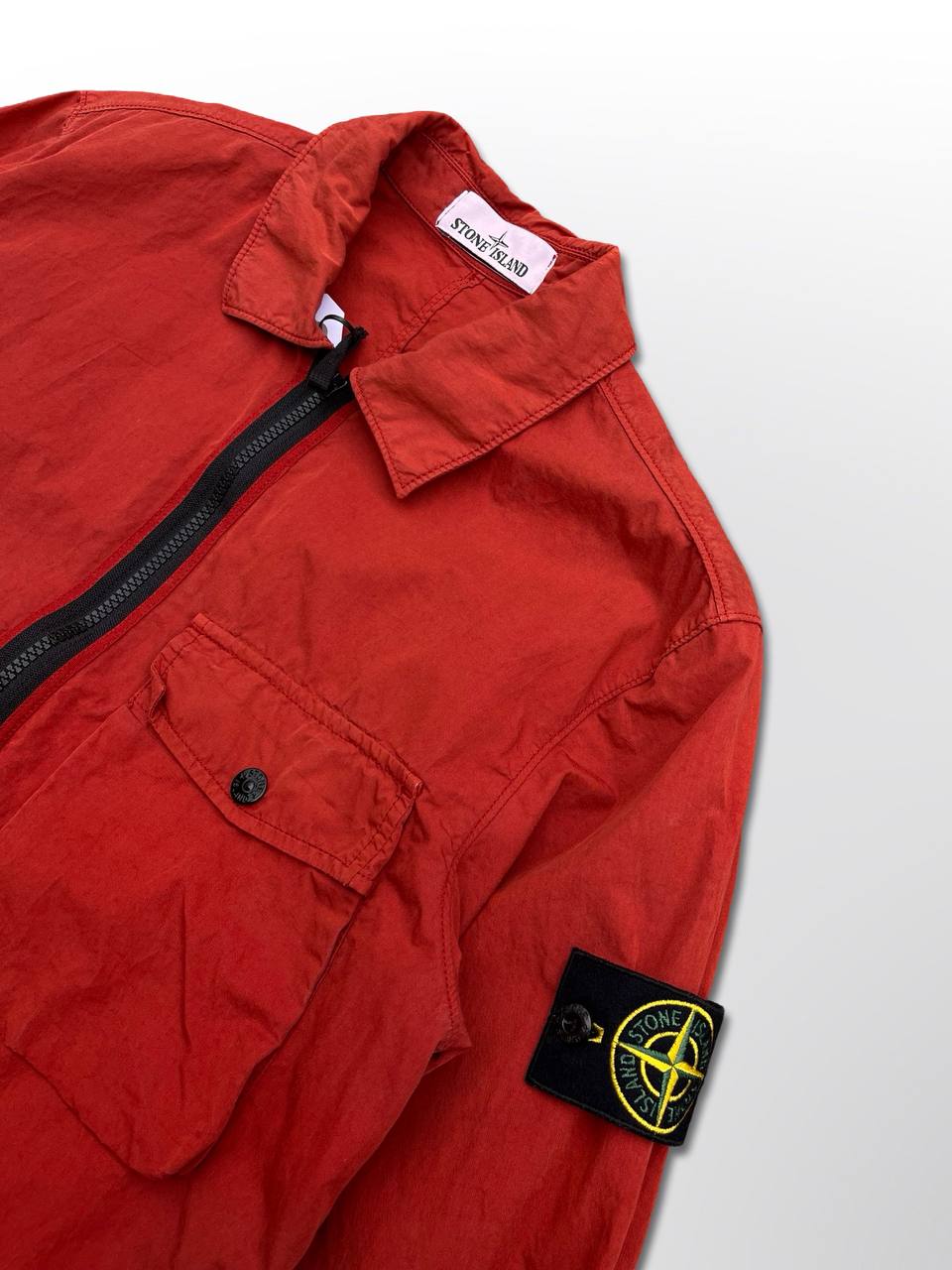 Stone Island Overshirt Small i rød Brugt 701513108