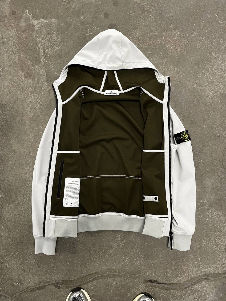 Stone Island Softshell R i hvid XL brugt