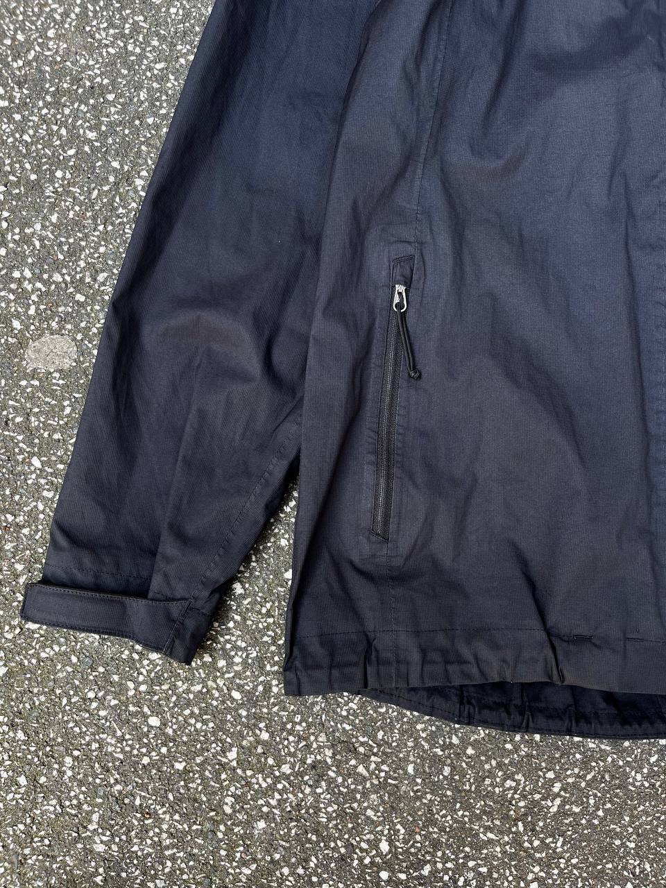 Brugt Used Regnjakke fra The North Face i sort i M medium dame DRYVENT membran