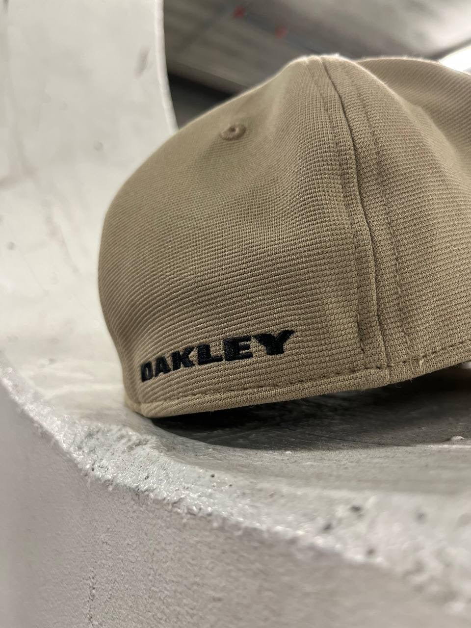 Oakley Vintage Cap i Beige