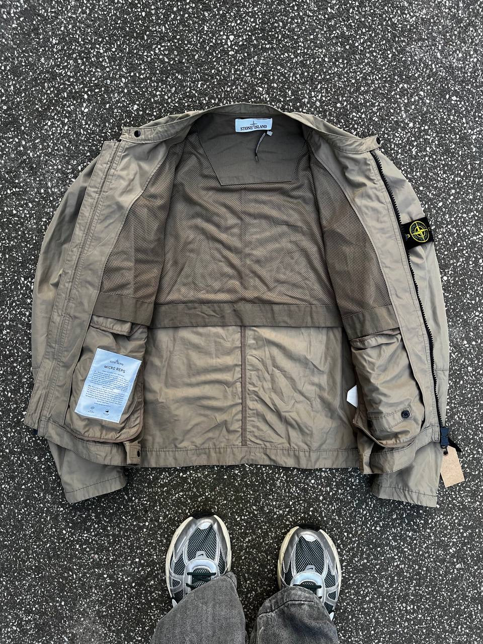Stone Island Bomber Jakke i Beige Large (M)