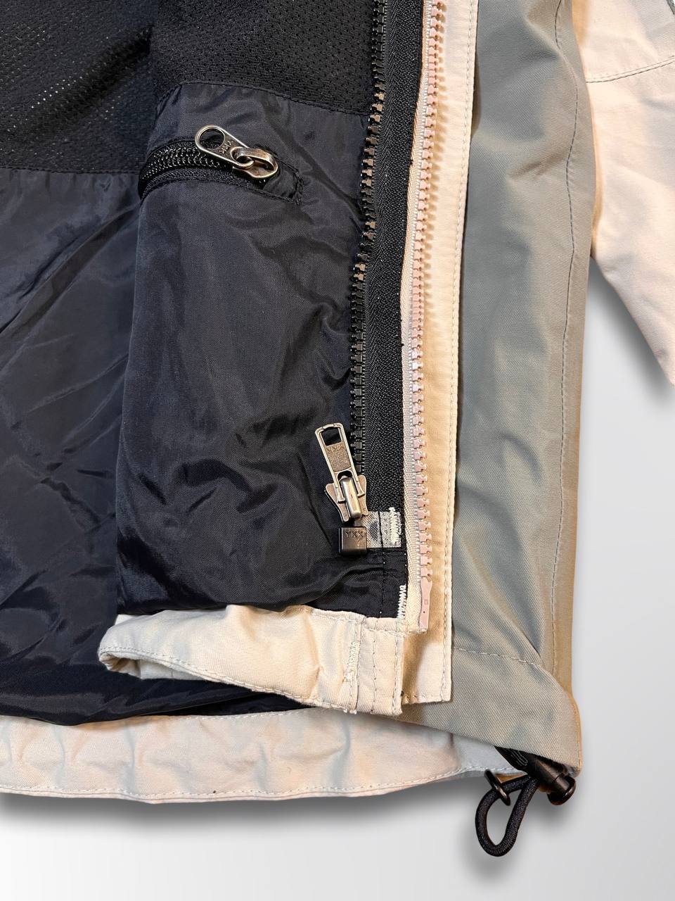 “Vintage skaljakke regnjakke fra The North Face Gore-tex i Hvid beige S small”