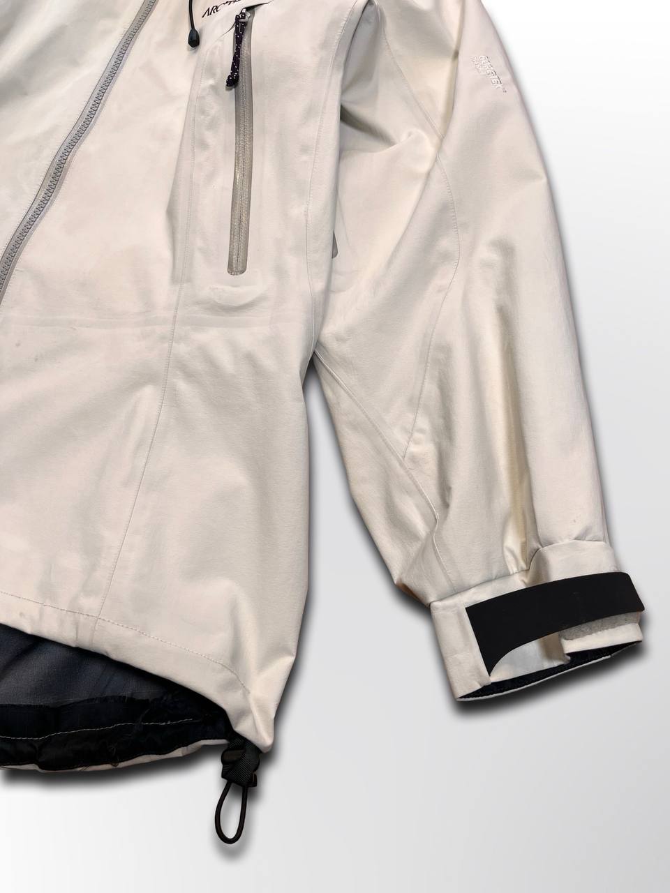 Brugt Arc’teryx Arcteryx Beta AR Gore-tex Goretex Skaljakke regnjakke vindjakke i Hvid farve M medium dame kvinde