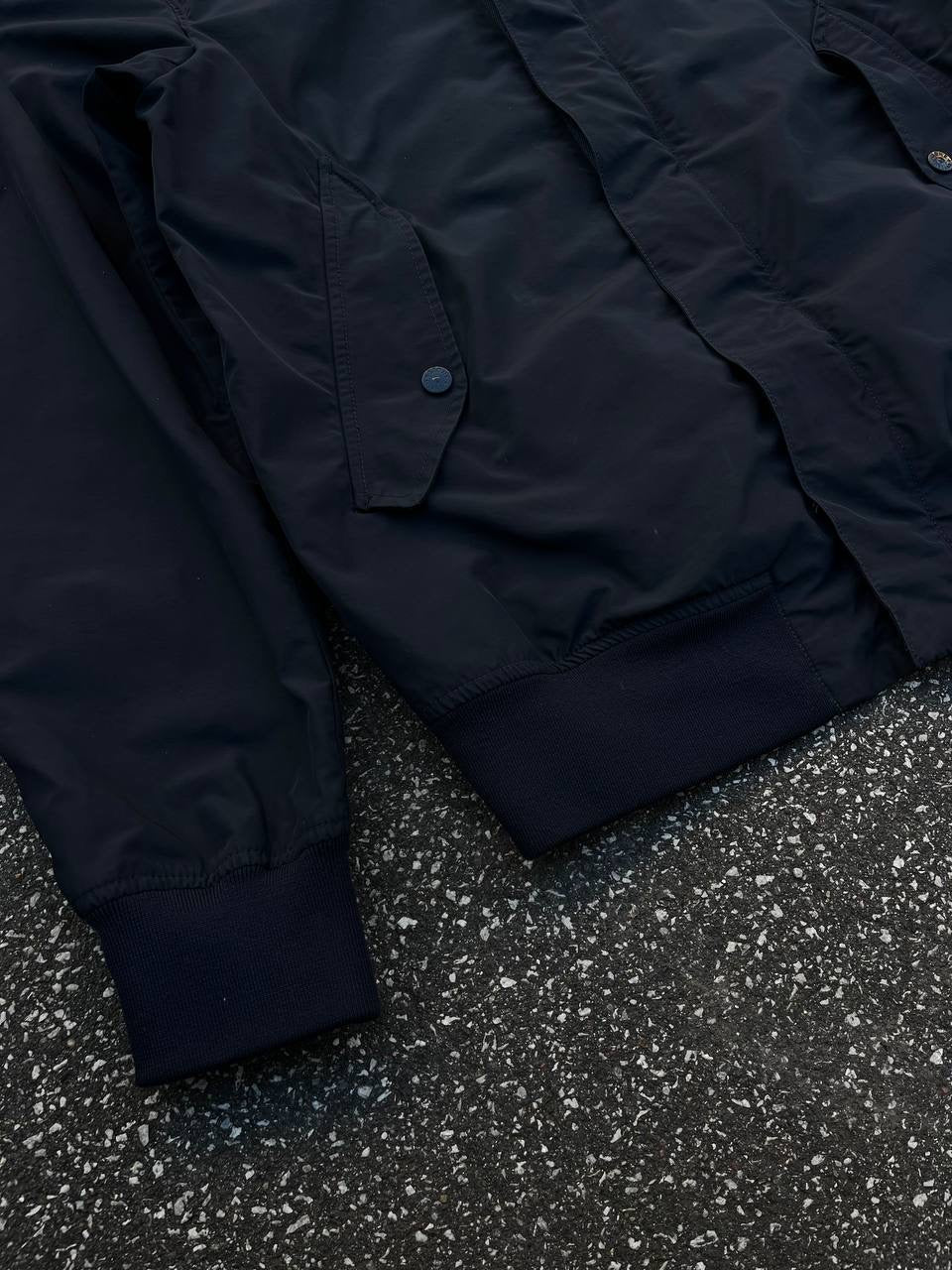 Stone Island Vindjakke i Mørkeblå Large Micro Reps Brugt used