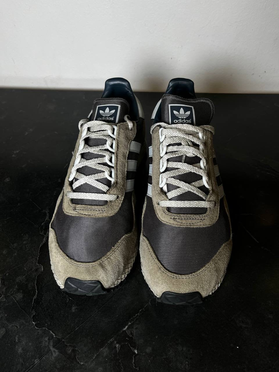 Adidas New York 42 i god stand