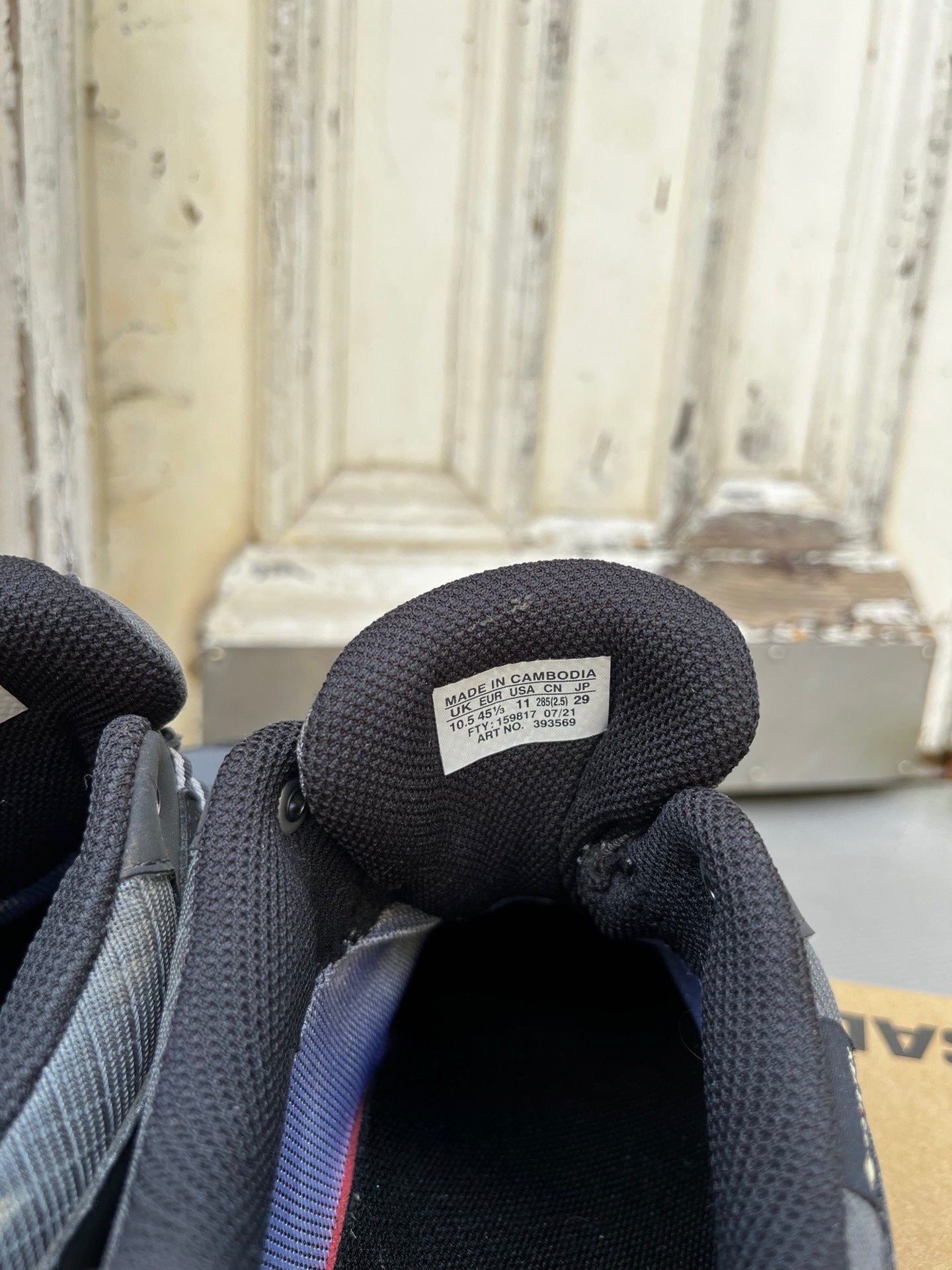 Brugte Hiking sko / vandre sneakers fra Salomon i sort med Gore-tex 44