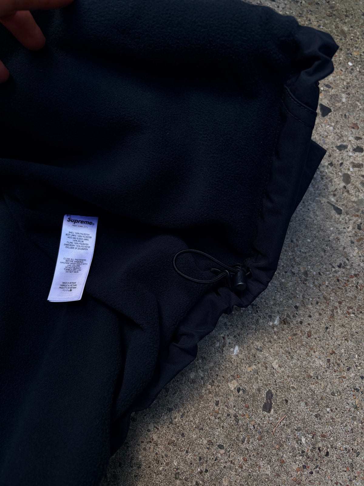 Supreme x AOI GORE-TEX Jacket – Black – Medium