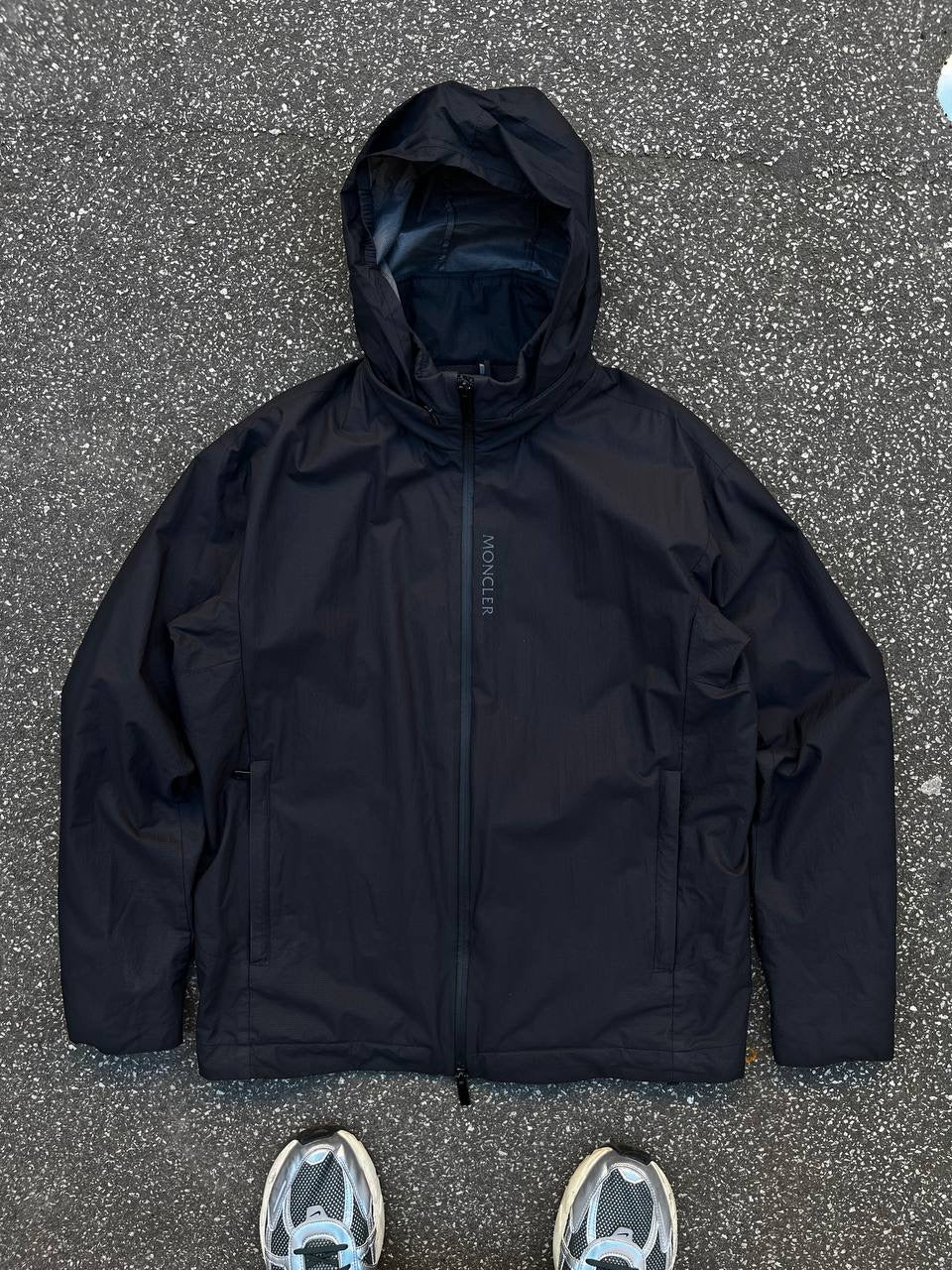 Moncler Itier Jakke i Sort Medium 3 Herre