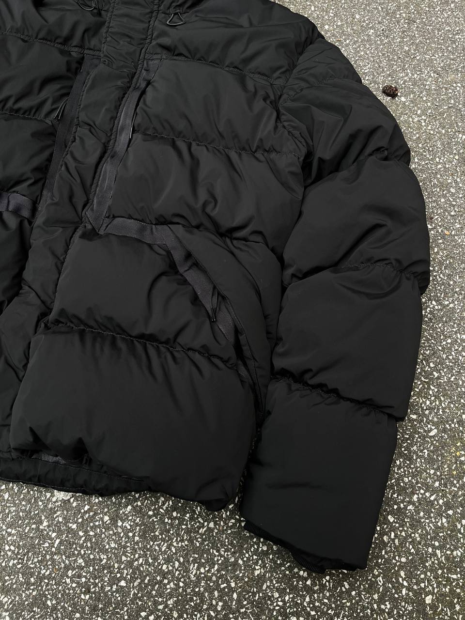 C.P.Company Nycra-R puffer Jacket dynejakke dyn jakke Google Jacket fra C.P.Company vinterjakke i sort med briller størrelse 52 L large herre mænd