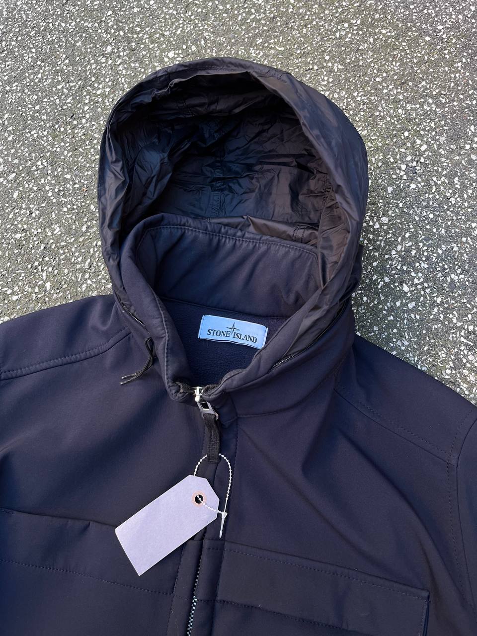 Softshell fra Stone Island i mørkeblå Marina blå L large med hætte 7515Q0222