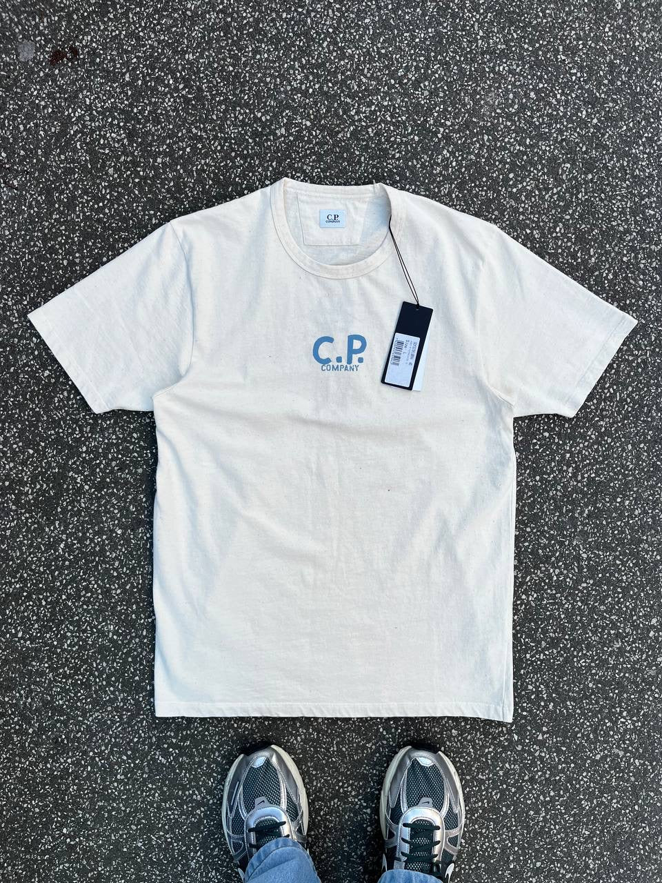 C.P. Company T-shirt Creme Large Brand New