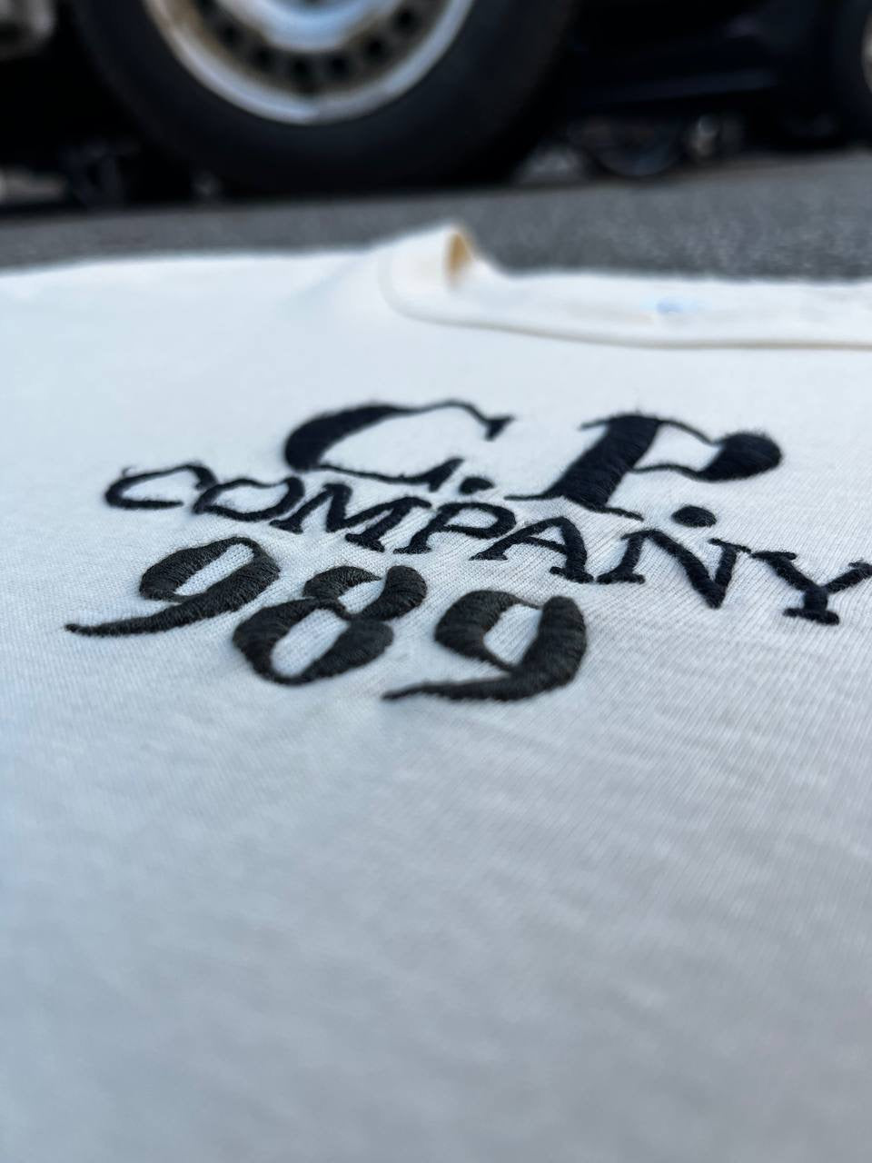 C.P. Company T-shirt Creme Large Brand New