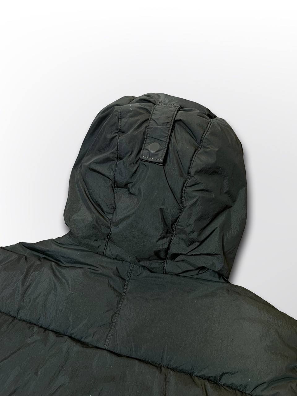 Brugt Used Stone island puffer vinterjakke varm stone island jakke i mørkegrøn khaki farve i XS 154cm
