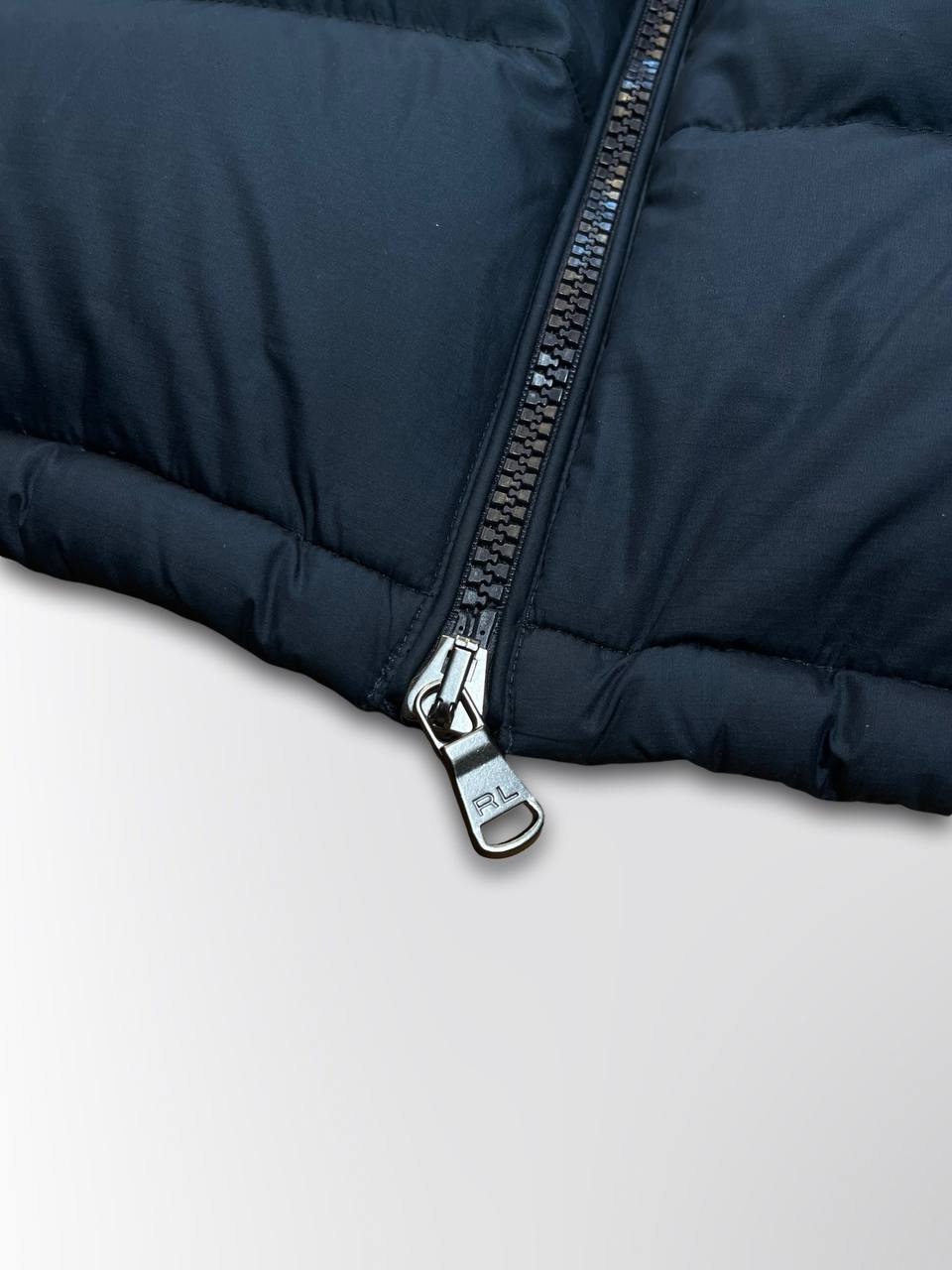 Brugt Polo Ralph Lauren Puffer Dunjakke Vinterjakke i Mørkeblå Navy M Medium med Aftagelig Hætte i God Stand