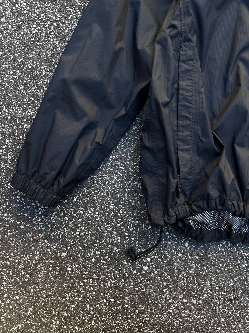Brugt Used Regnjakke vind og vandafvisende jakke The North Face i sort med Hyvent Membran i sort / black M medium
