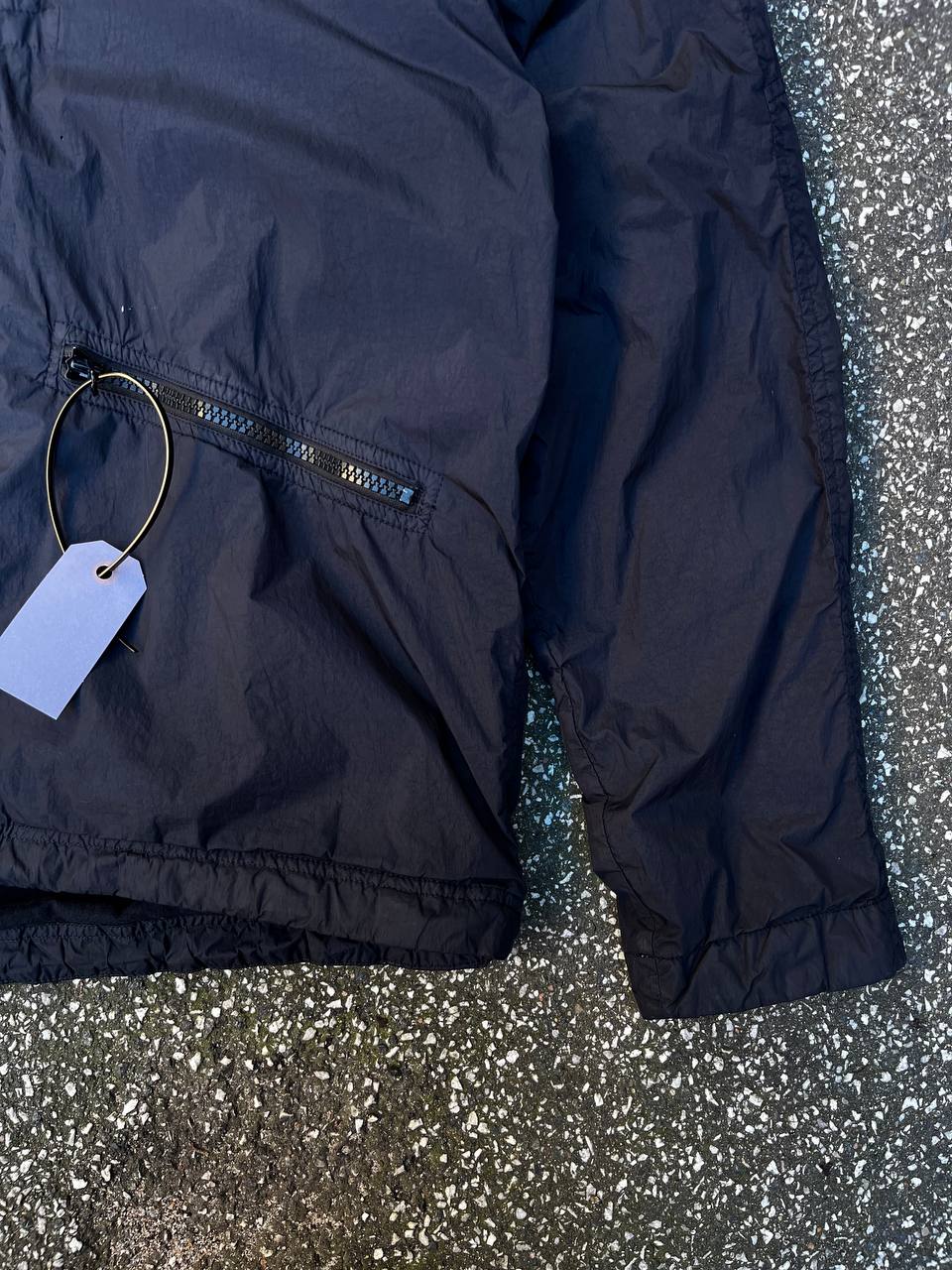 Brugt Used Stone Island jakke GARMENT DYED
CRINKLE REPS NY i mørkeblå marina blå XL 701541030