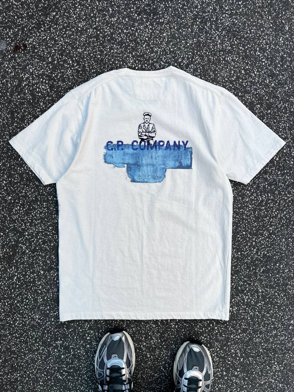 C.P. Company T-shirt Creme Large Brand New