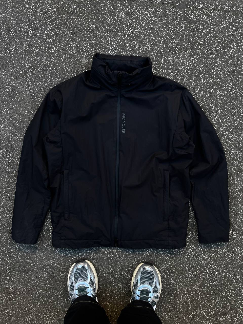 Moncler Itier Jakke i Sort Medium 3 Herre