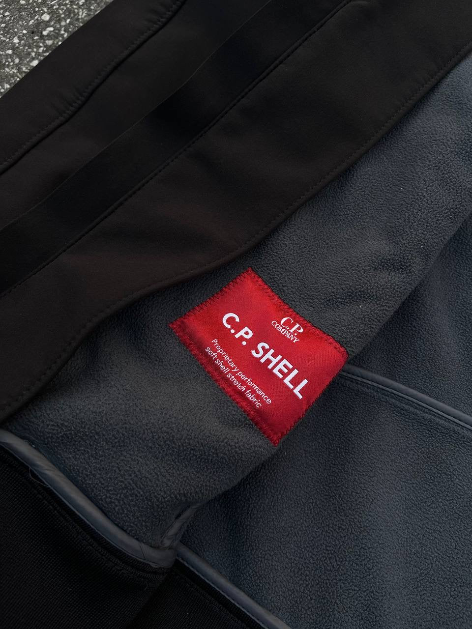 C.P.Company Soft Shell R Sort Medium 48 Brugt