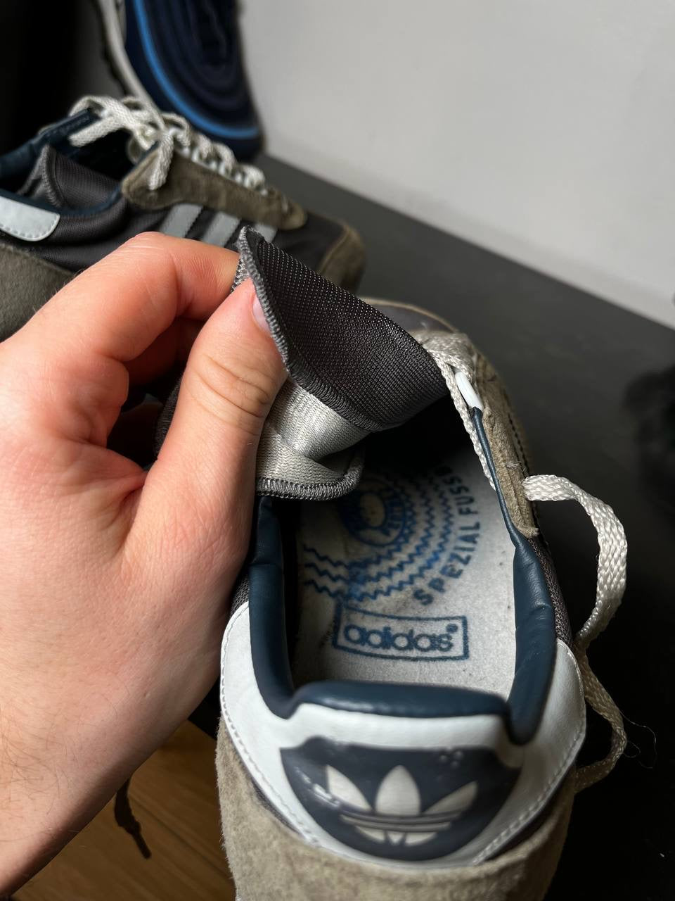 Adidas New York 42 i god stand