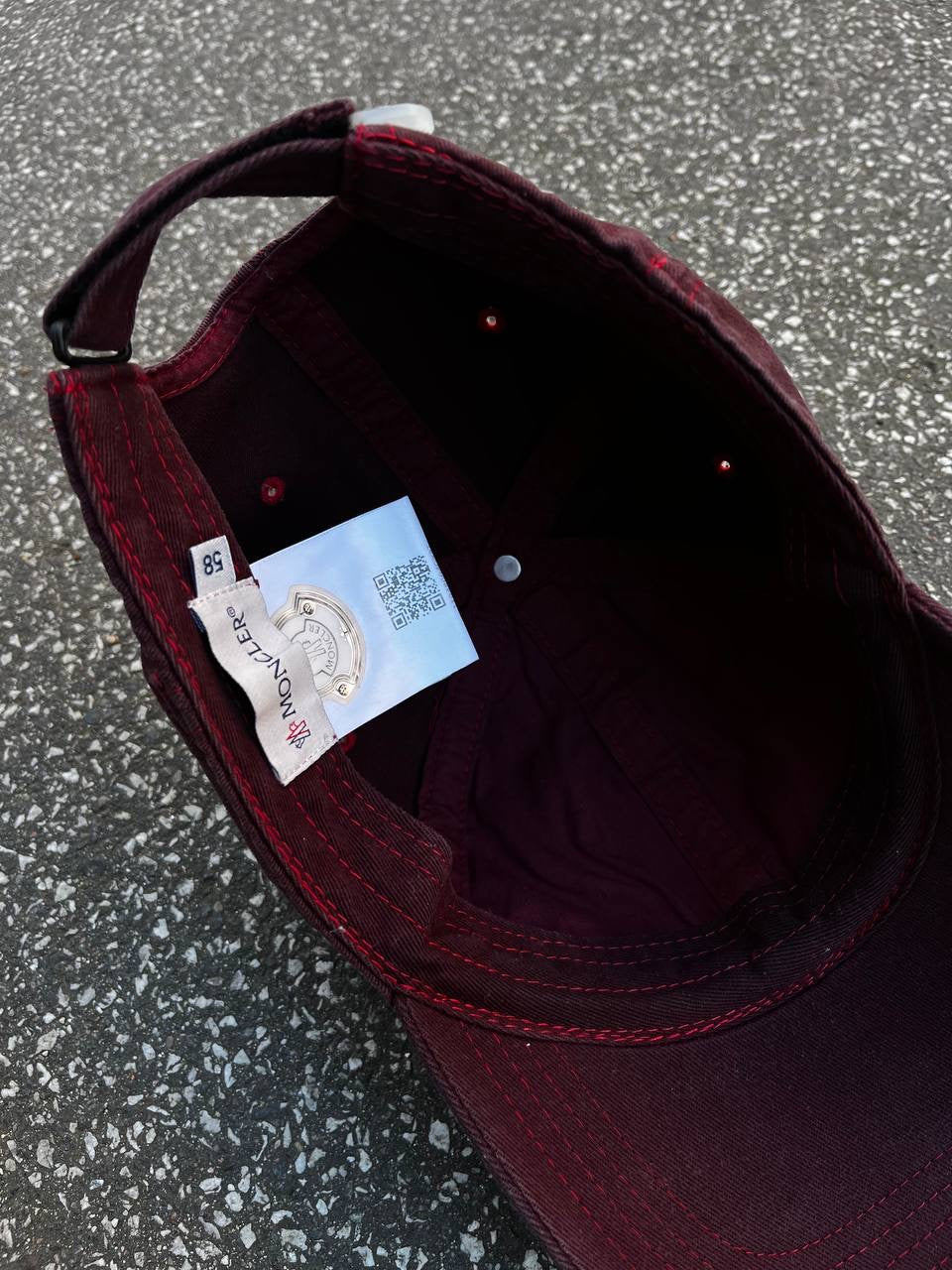 Cap Moncler Kasket i Bomuld Burgundy