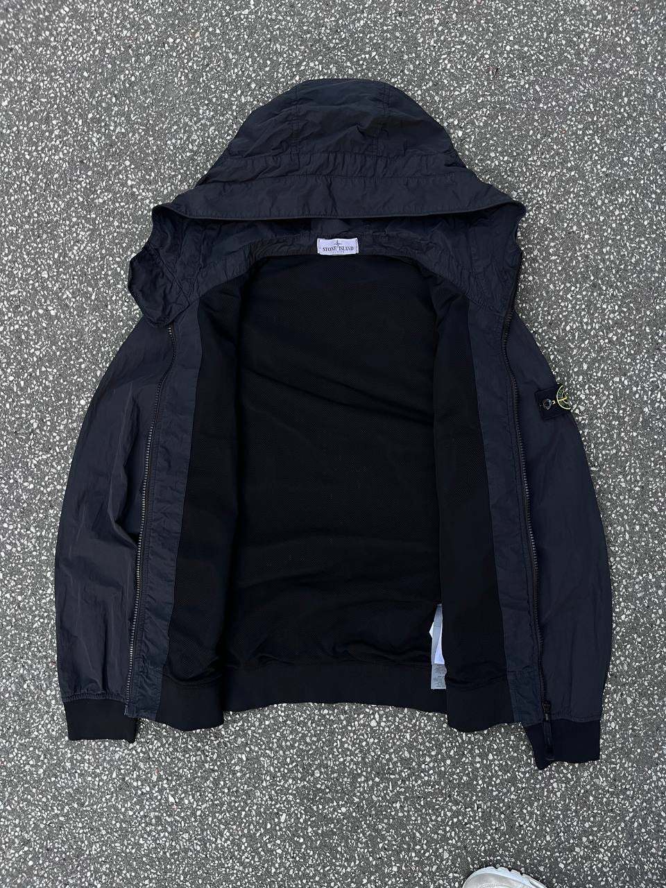 Stone Island Sommerjakke Med Hætte Sort S Small Brugt Used