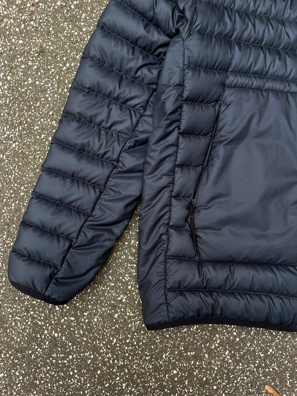 Brugt Used Stone Island puffer jakke vinter jakke fra Stone Island XXL sidder godt på XL/L i mørkeblå Nylon Down