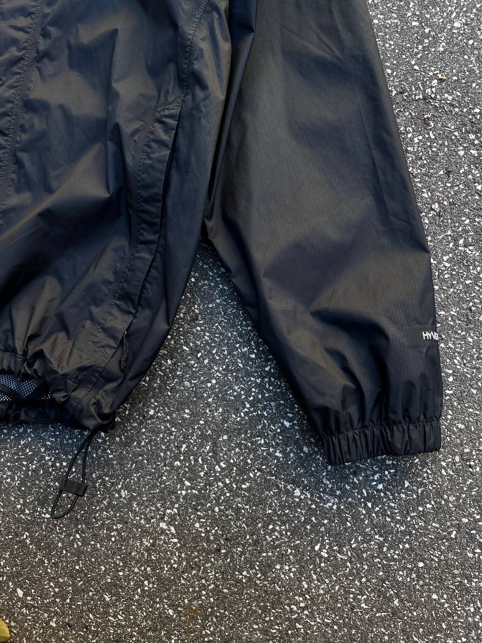 Brugt Used Regnjakke vind og vandafvisende jakke The North Face i sort med Hyvent Membran i sort / black M medium