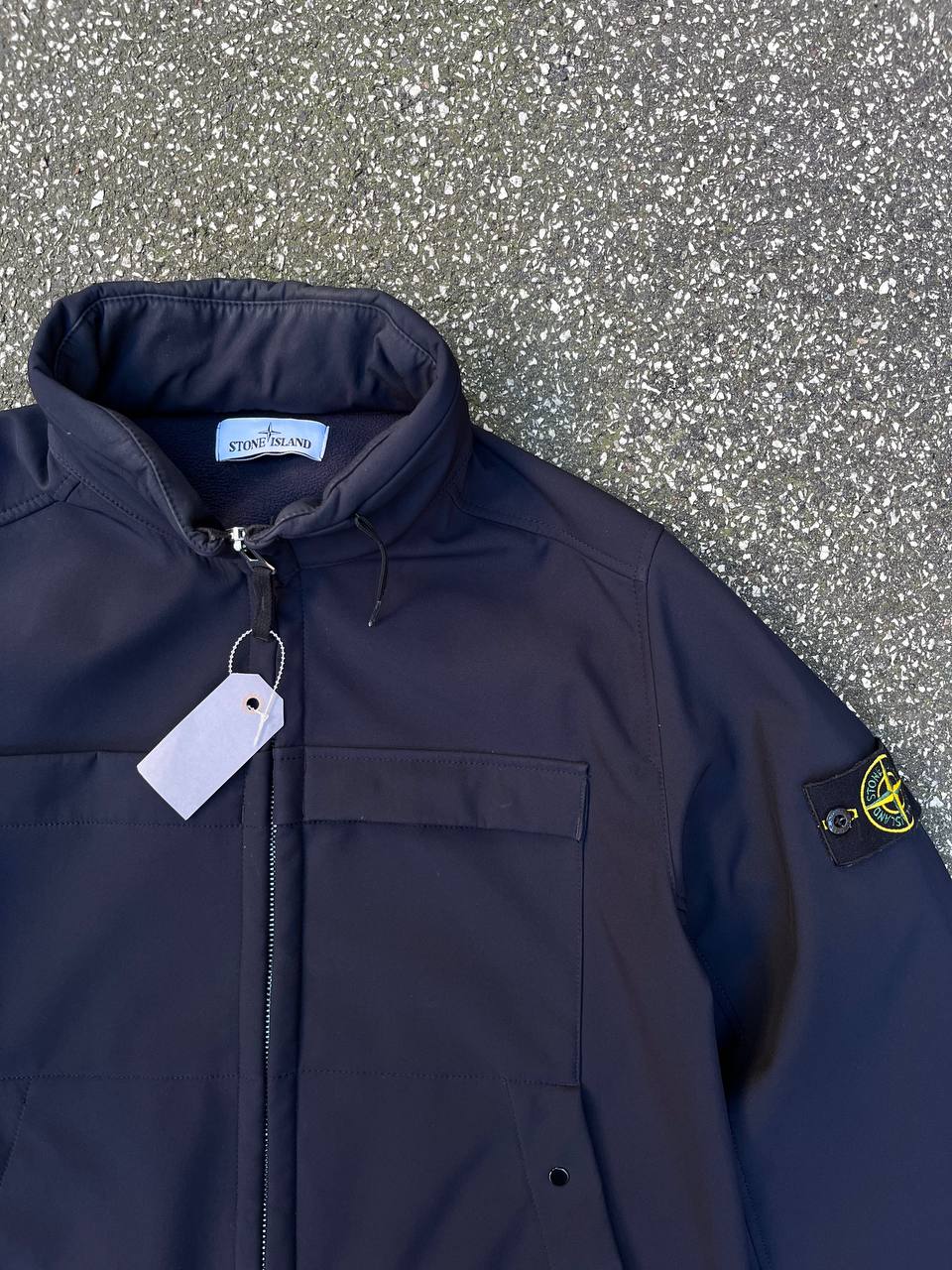 Softshell fra Stone Island i mørkeblå Marina blå L large med hætte 7515Q0222
