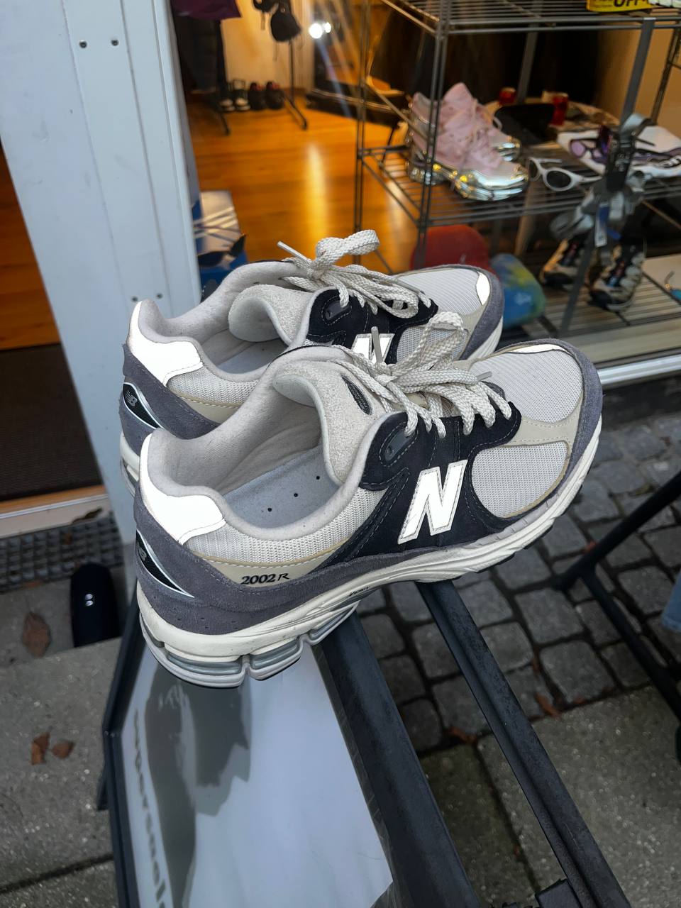 New Balance 2002R suede sneakers i super stand som nye størrelse 43 10 US refleksive logo