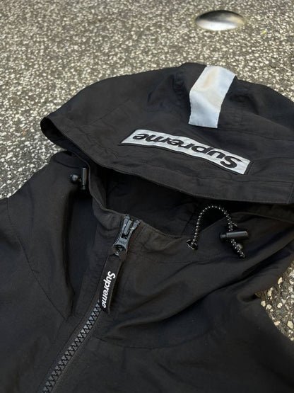 Supreme Sommer Jakke  Sort Black Reflective Logo L Large Brugt Used