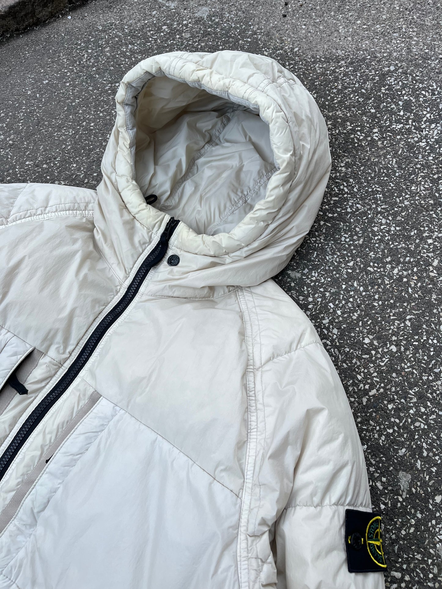 Stone Island Crinkle Reps NY Down Jacket Off White Str. Large