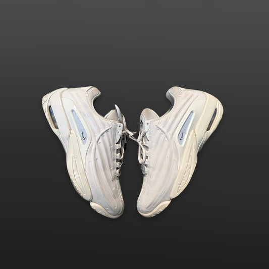 Nike NOCTA beige EU 43 – originalfoto med udskiftet baggrund