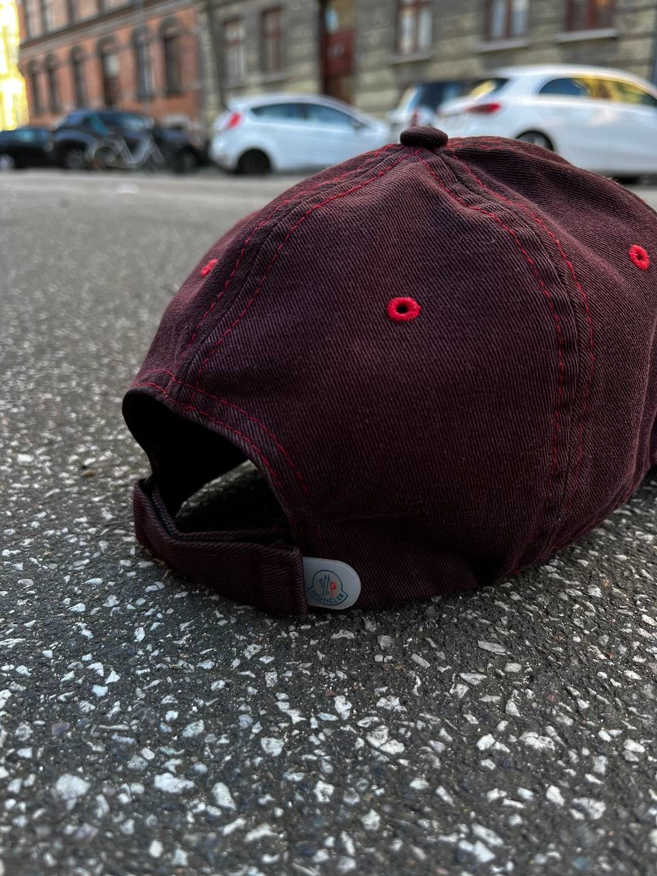 Cap Moncler Kasket i Bomuld Burgundy